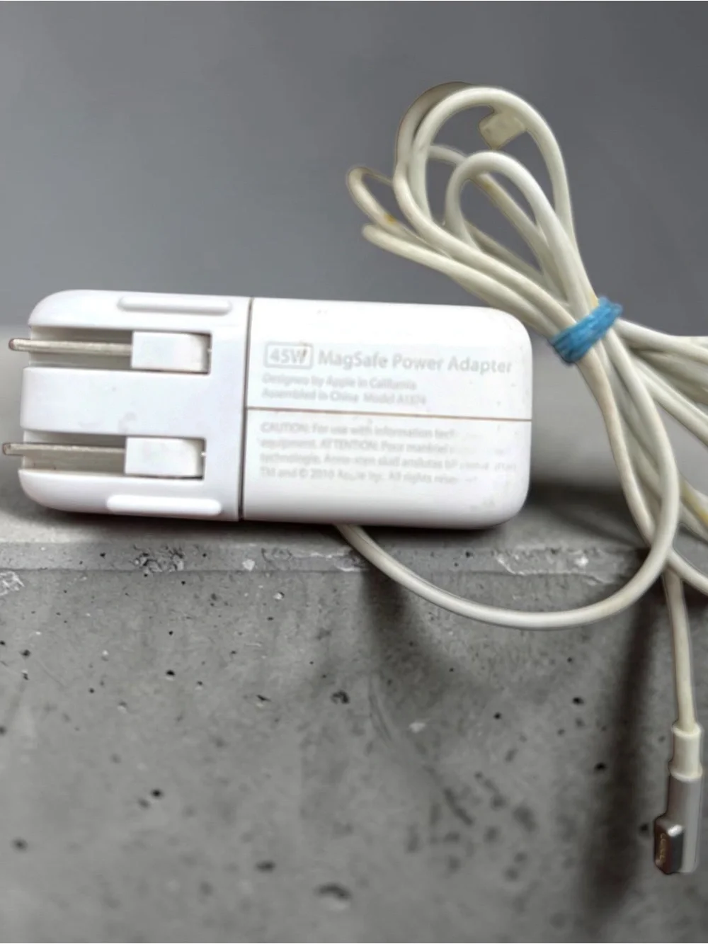 Apple 45-Watt MagSafe Power Adapter for MacBook Air